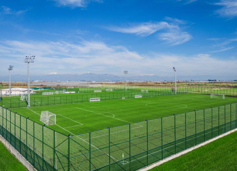Grand-Park-Lara-Hotel-PG-Platz-seite-Trainingslager-Turkei-900px