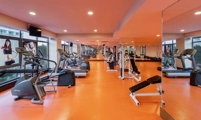 Limak-Lara-Deluxe-Hotel-HB-Hotel-Fitnessraum1-Trainingslager-Turkei-1000px