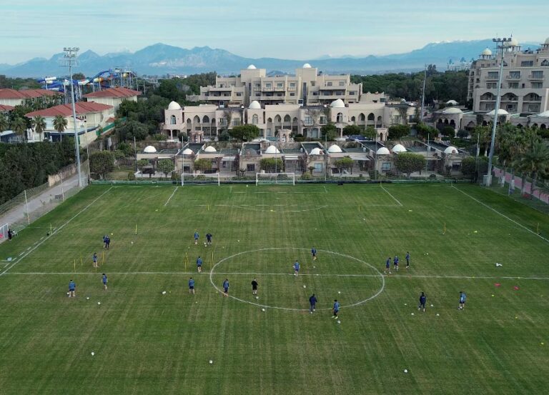 Hauptplatz am Hotel I Spice Hotel Belek / FIFA Standard 105 m × 68 m